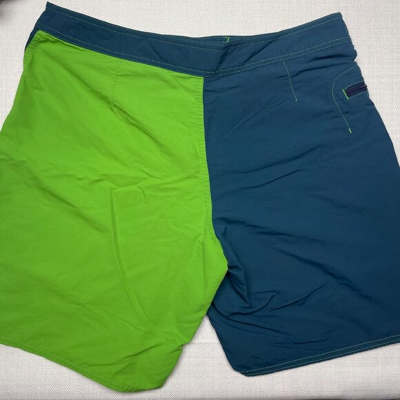 Patagonia Green and Blue Men Swim Board Shorts - Picture 6 of 8